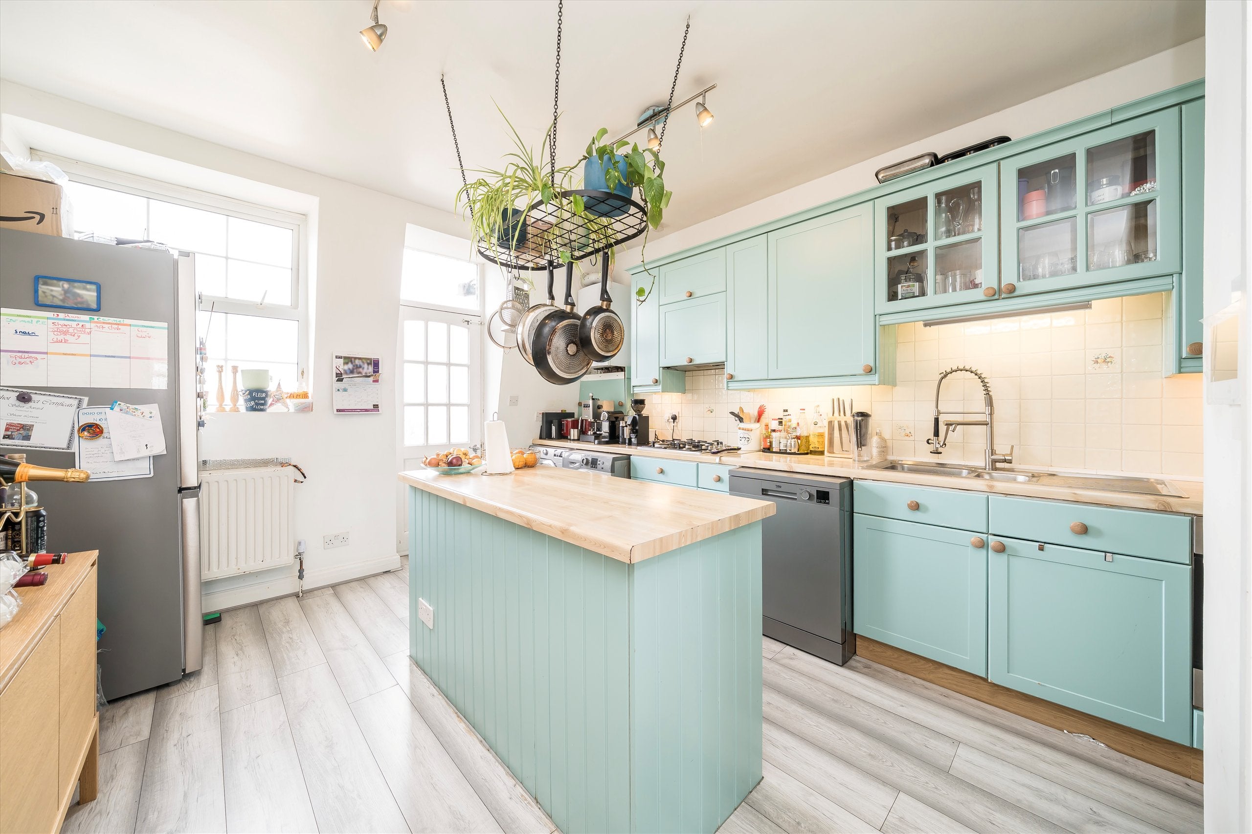 Flat Sidmouth Road in Greater London