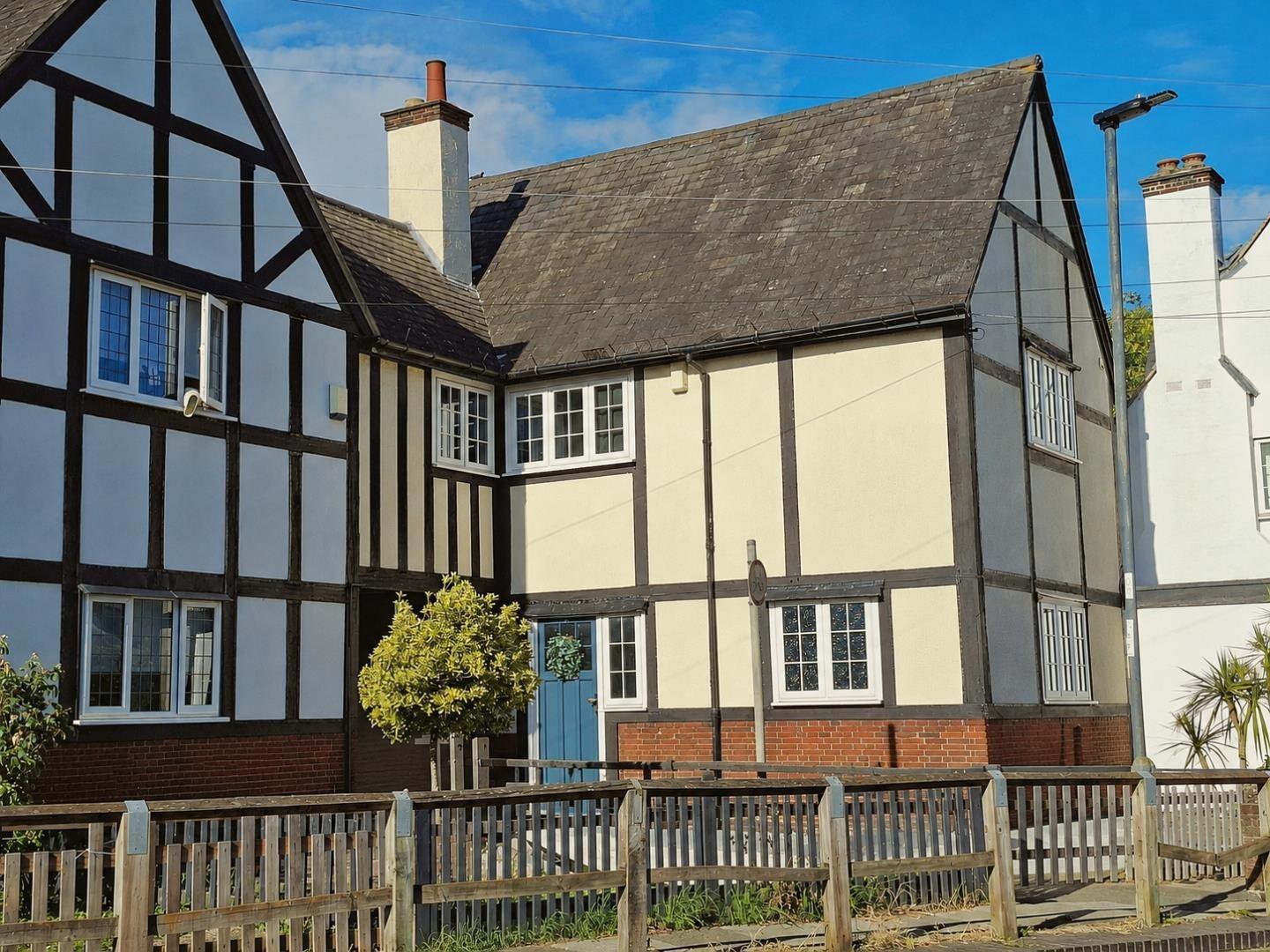 House Kakehill Lane in Greater London