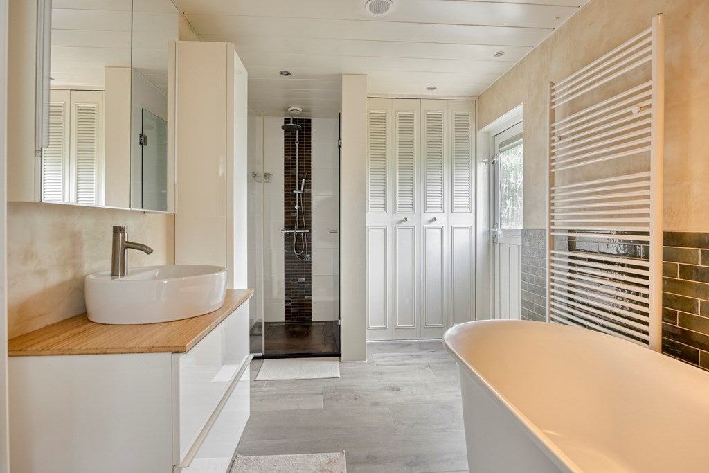 Tussenwoning te koop: Oostsingel 34, Schiedam