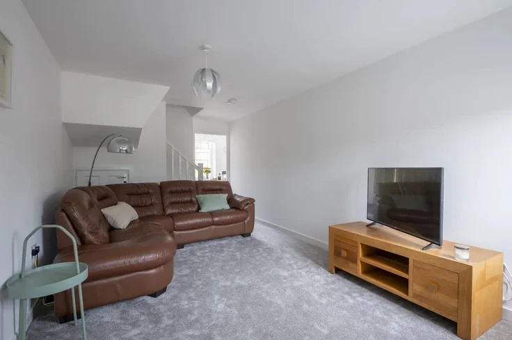 House Healthy Close in Pen-y-fai