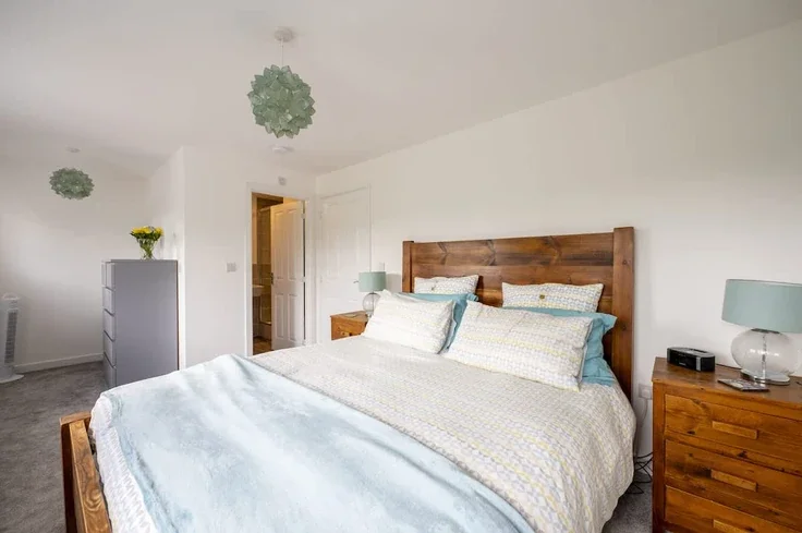 House Healthy Close in Pen-y-fai