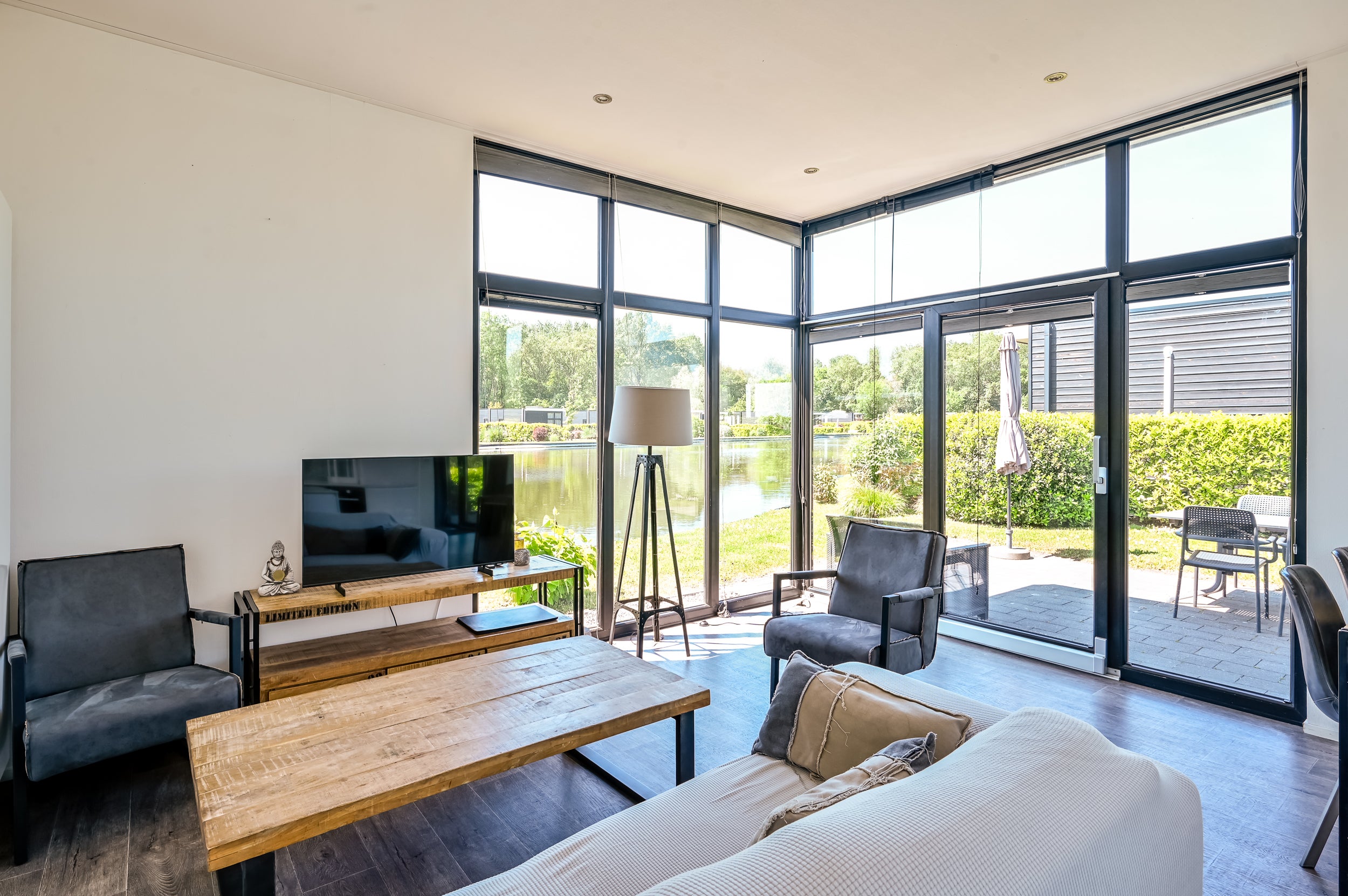 Vrijstaande woning te koop: Zuiderweg 2R-0252, Halfweg