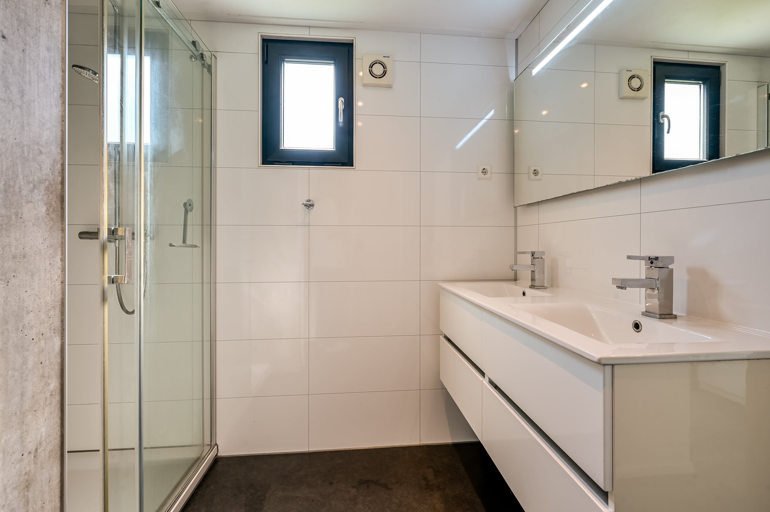 Vrijstaande woning te koop: Zuiderweg 2R-0252, Halfweg