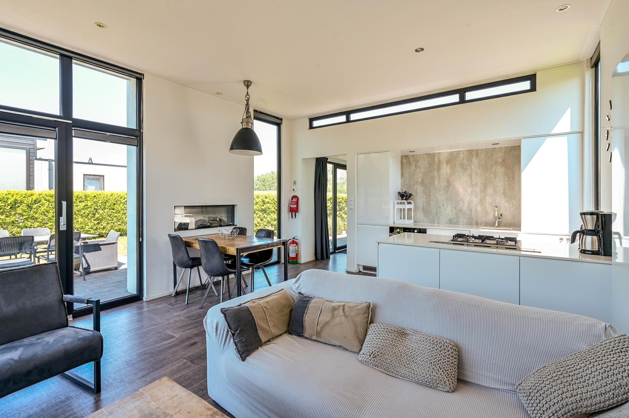 Vrijstaande woning te koop: Zuiderweg 2R-0252, Halfweg