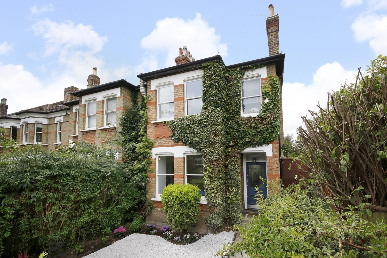 House South Croxted Road in Greater London