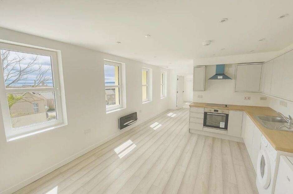 Flat Hanover Street in Swansea