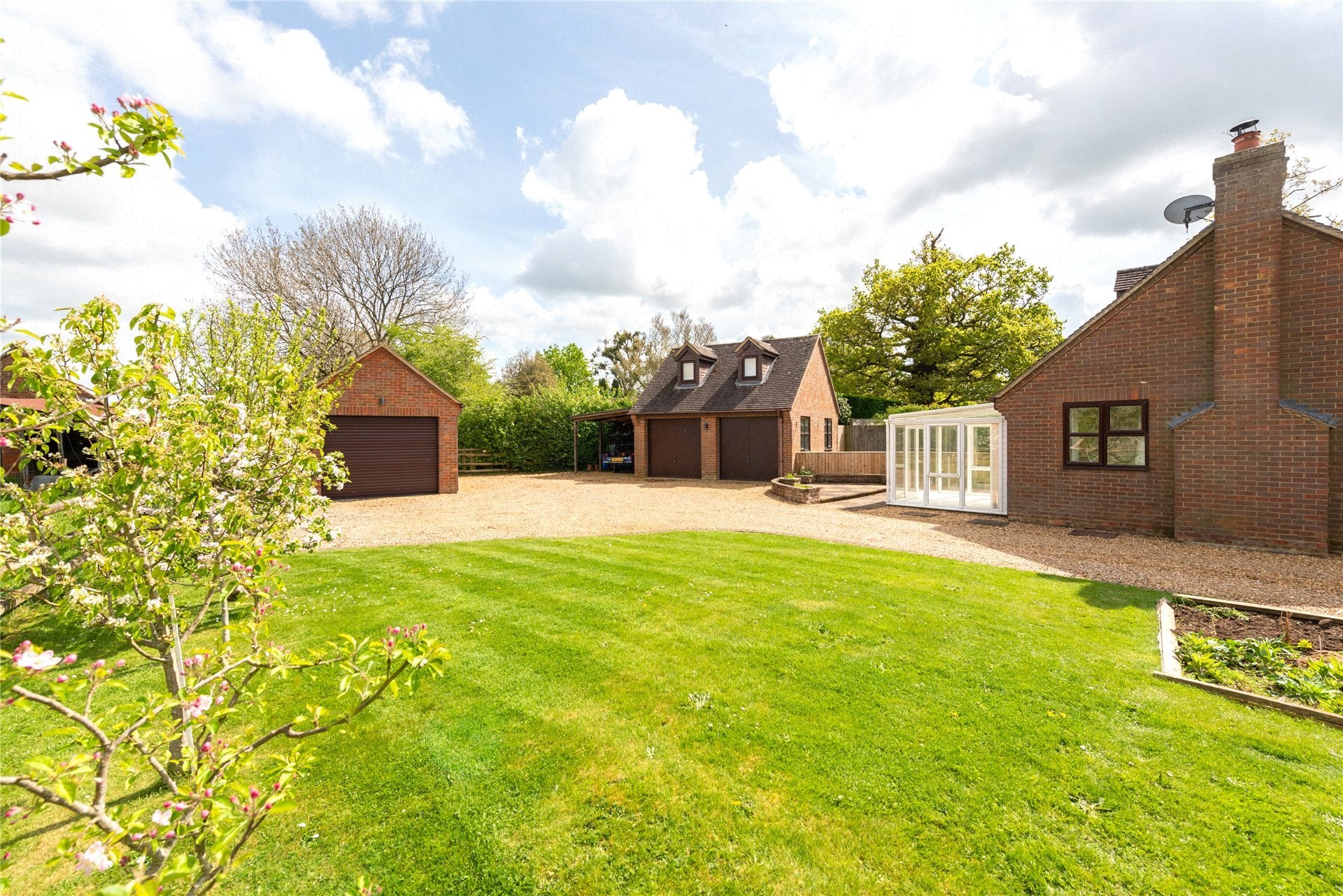 House Ivy Lane in Stewkley