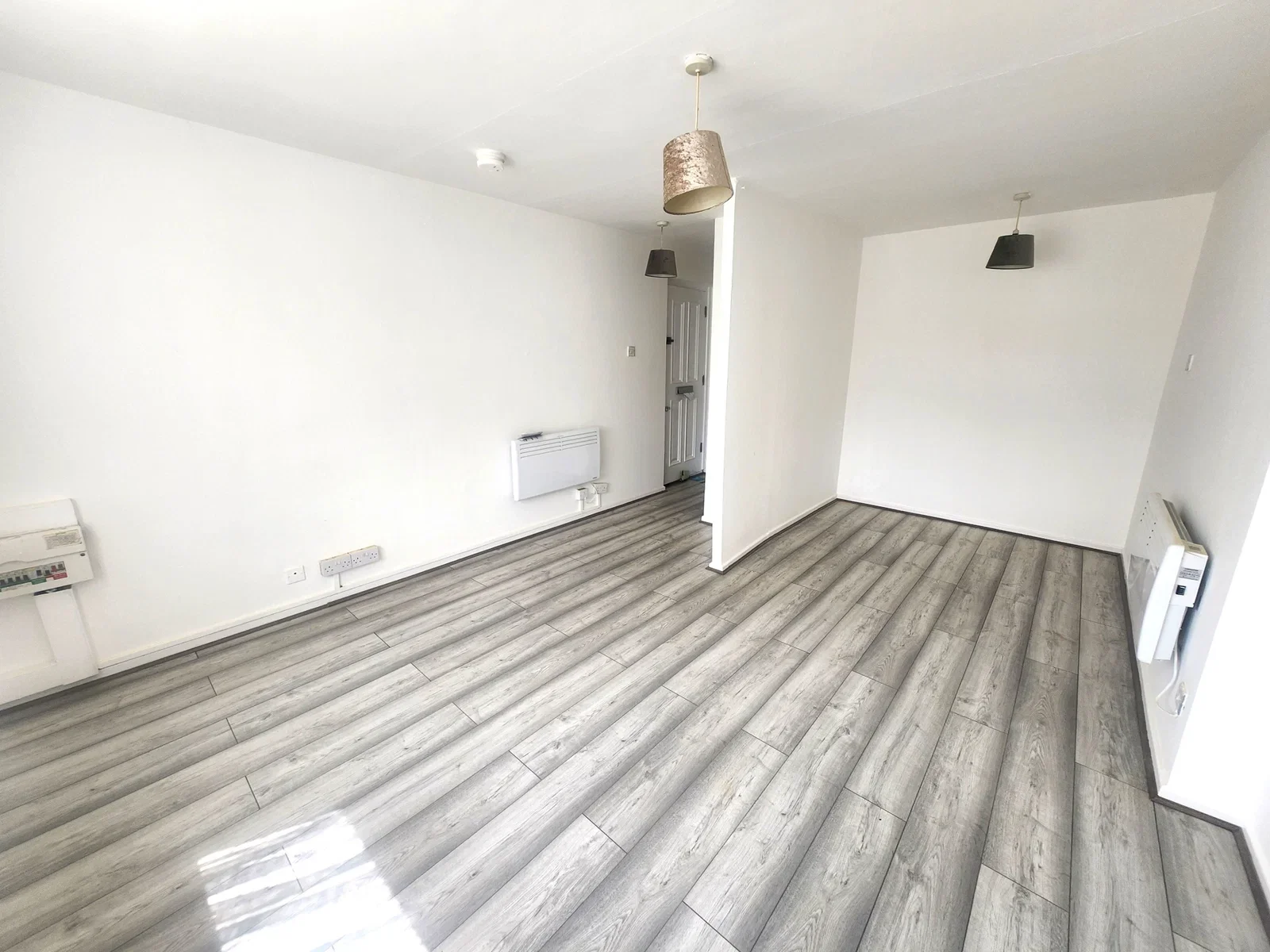 Flat Tudor Court in Sandwell