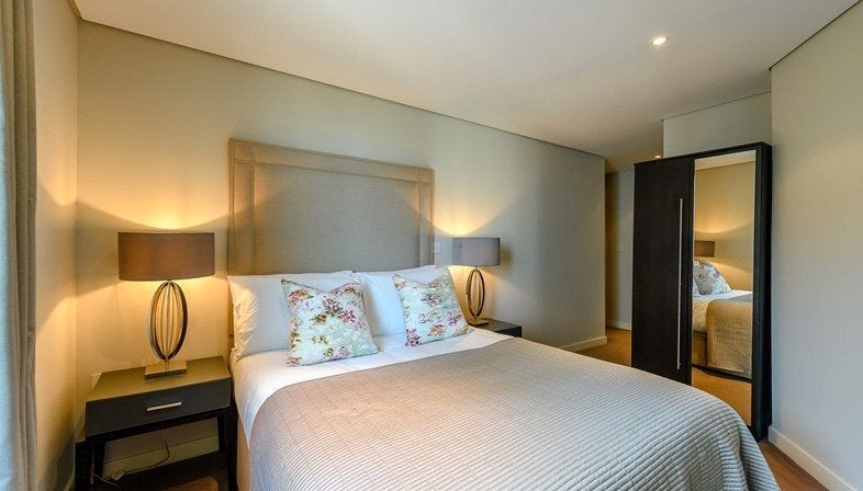 Flat Lancaster Walk in City of Westminster