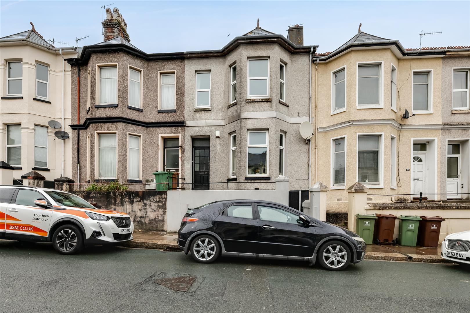 Flat Ashford Road in Plymouth