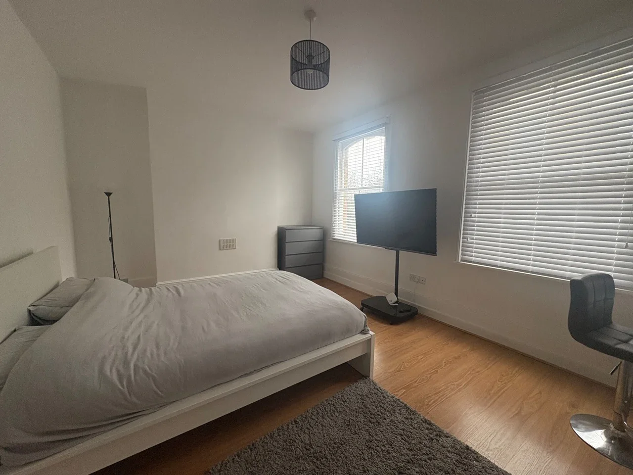 Room Allen Road in Greater London