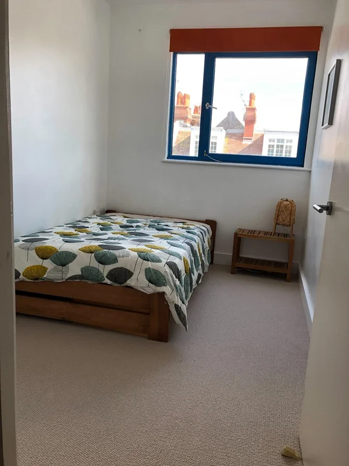Room Salisbury Road in Hove