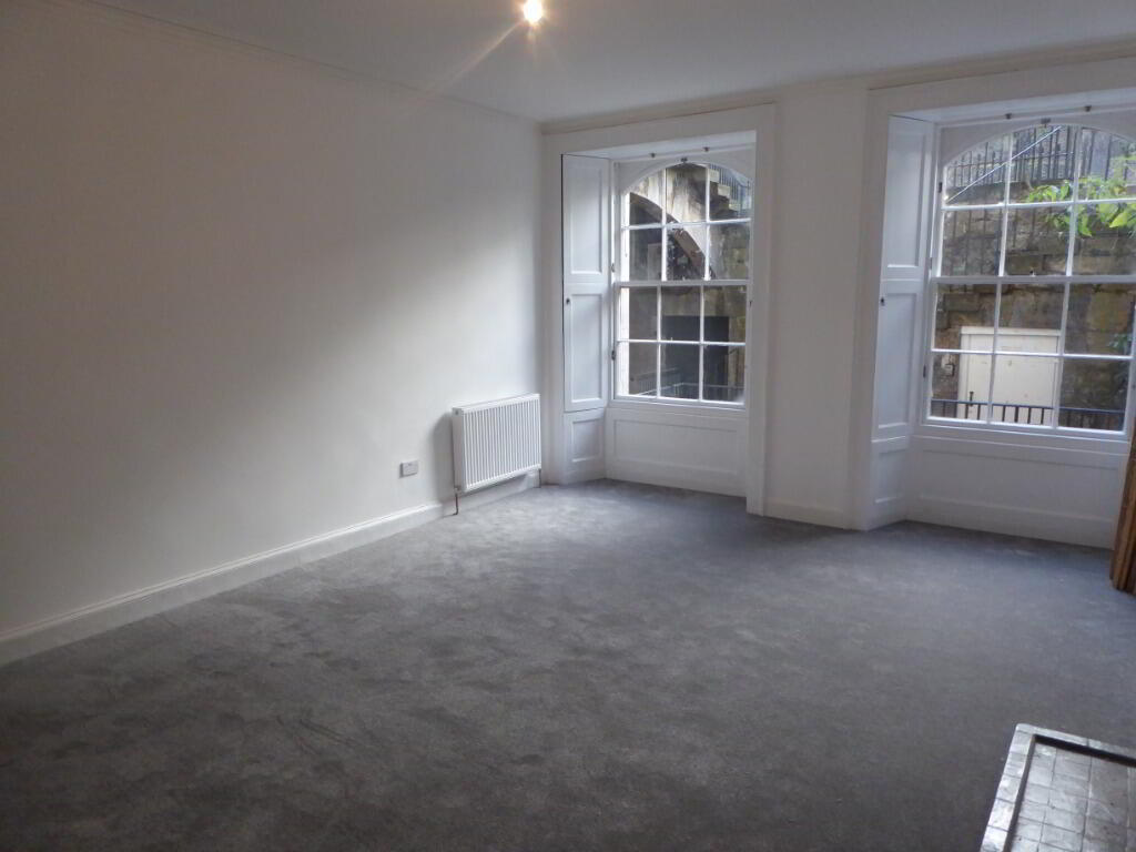 Flat New Mart Road in City of Edinburgh