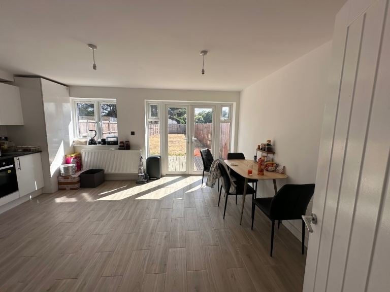 Room Frederick Road in Greater London