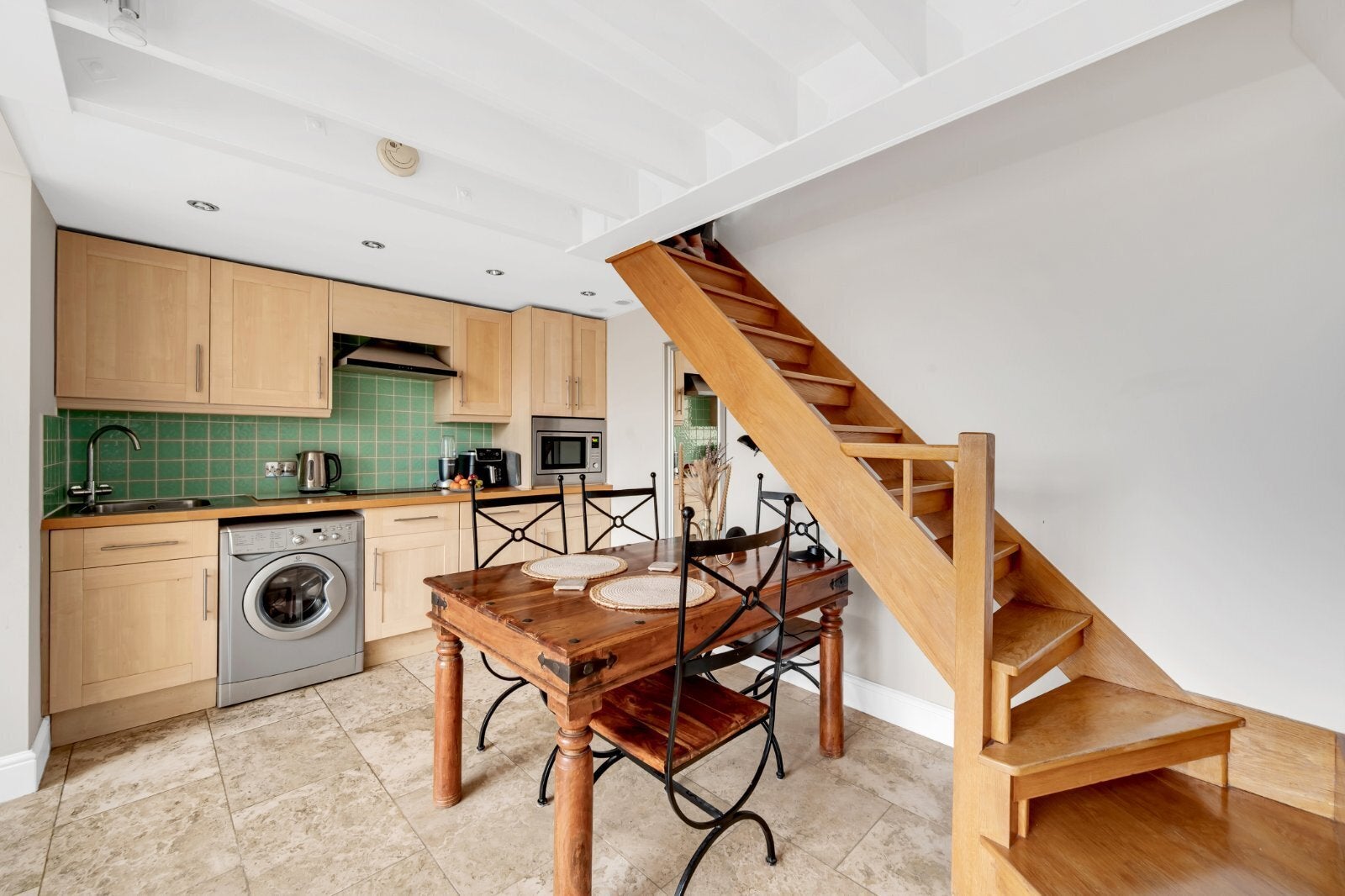 Flat Prince of Wales Terrace in Greater London