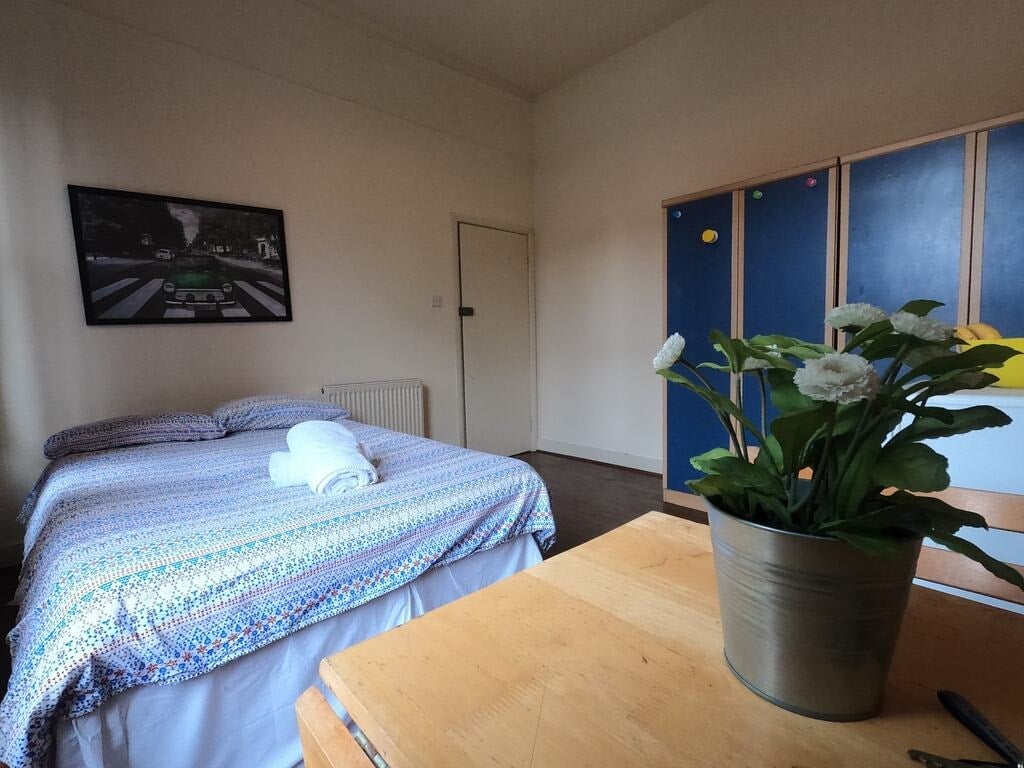 Room Anson Road in Greater London