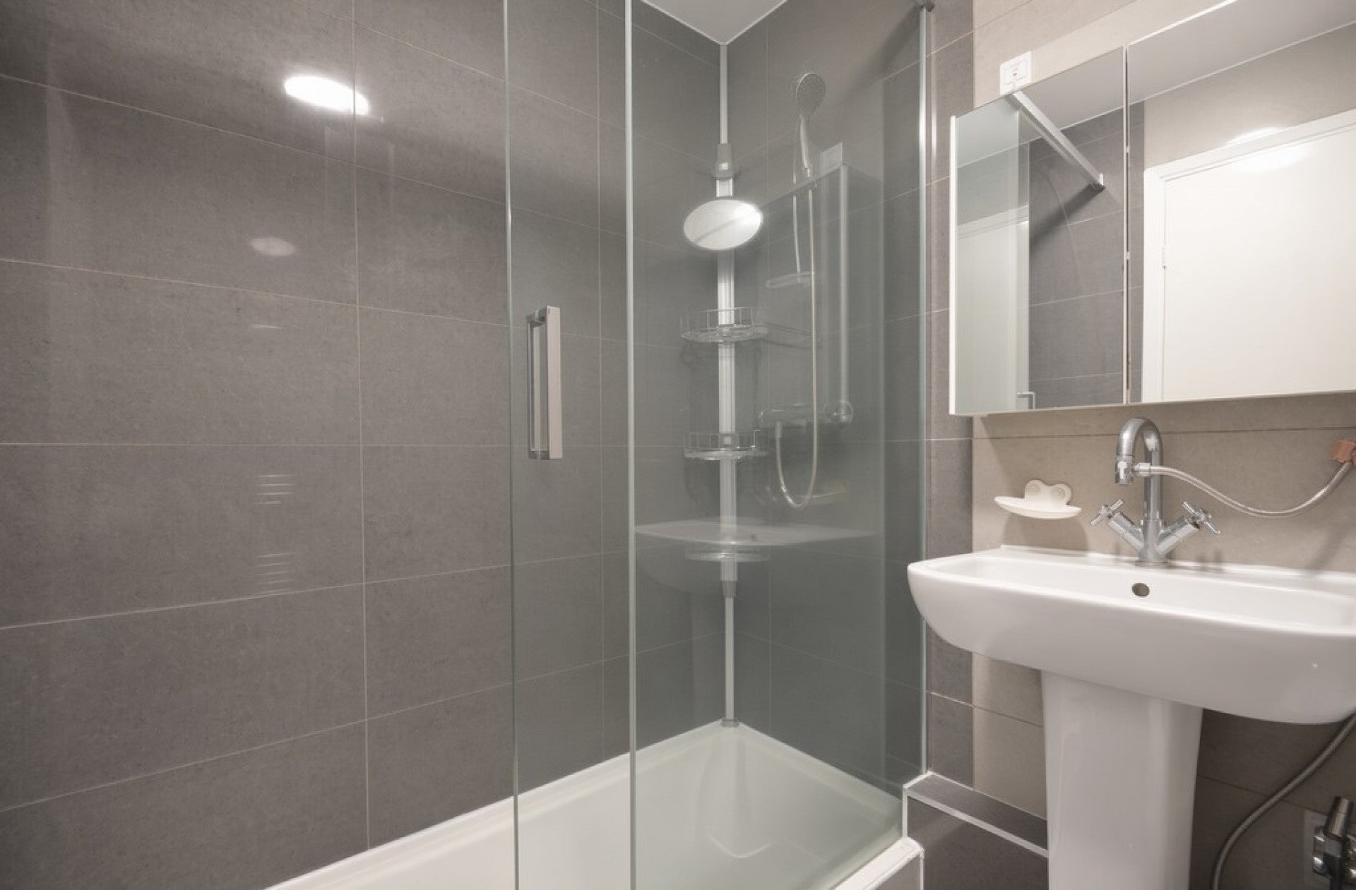 House Nine Elms Close in Greater London