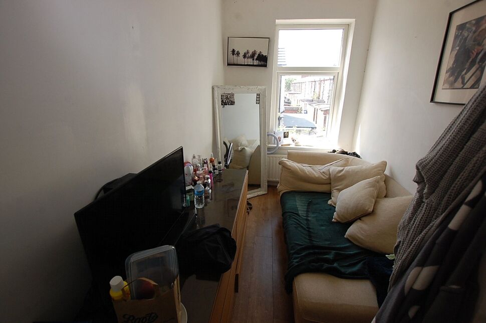Flat Birch Street in Ashton-under-Lyne