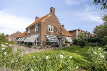 Huis Burg Haverkampstraat 6 in Dinxperlo
