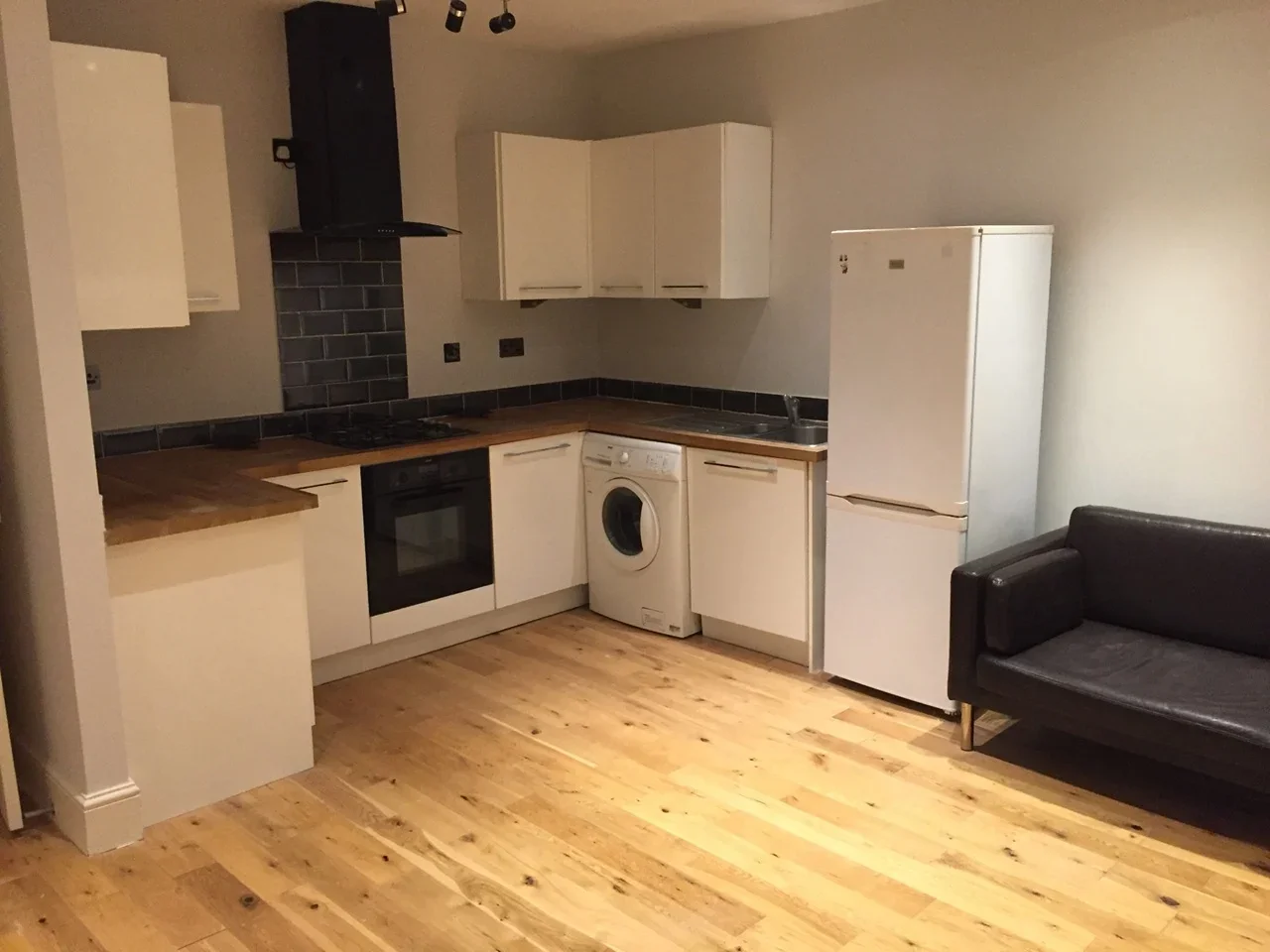 Flat Blenheim Road in Greater London
