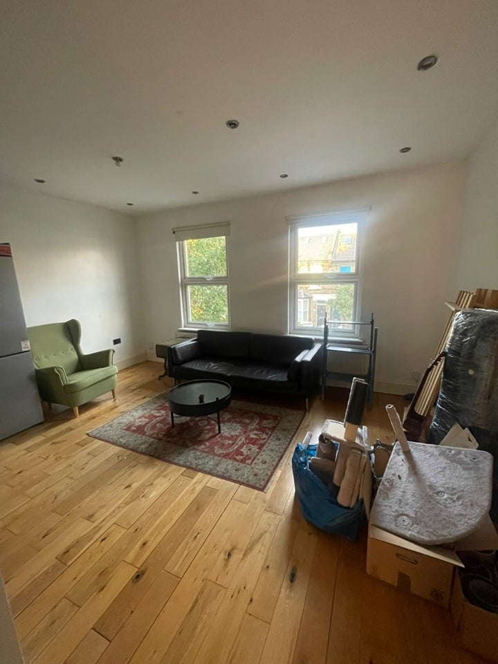 Flat Blenheim Road in Greater London