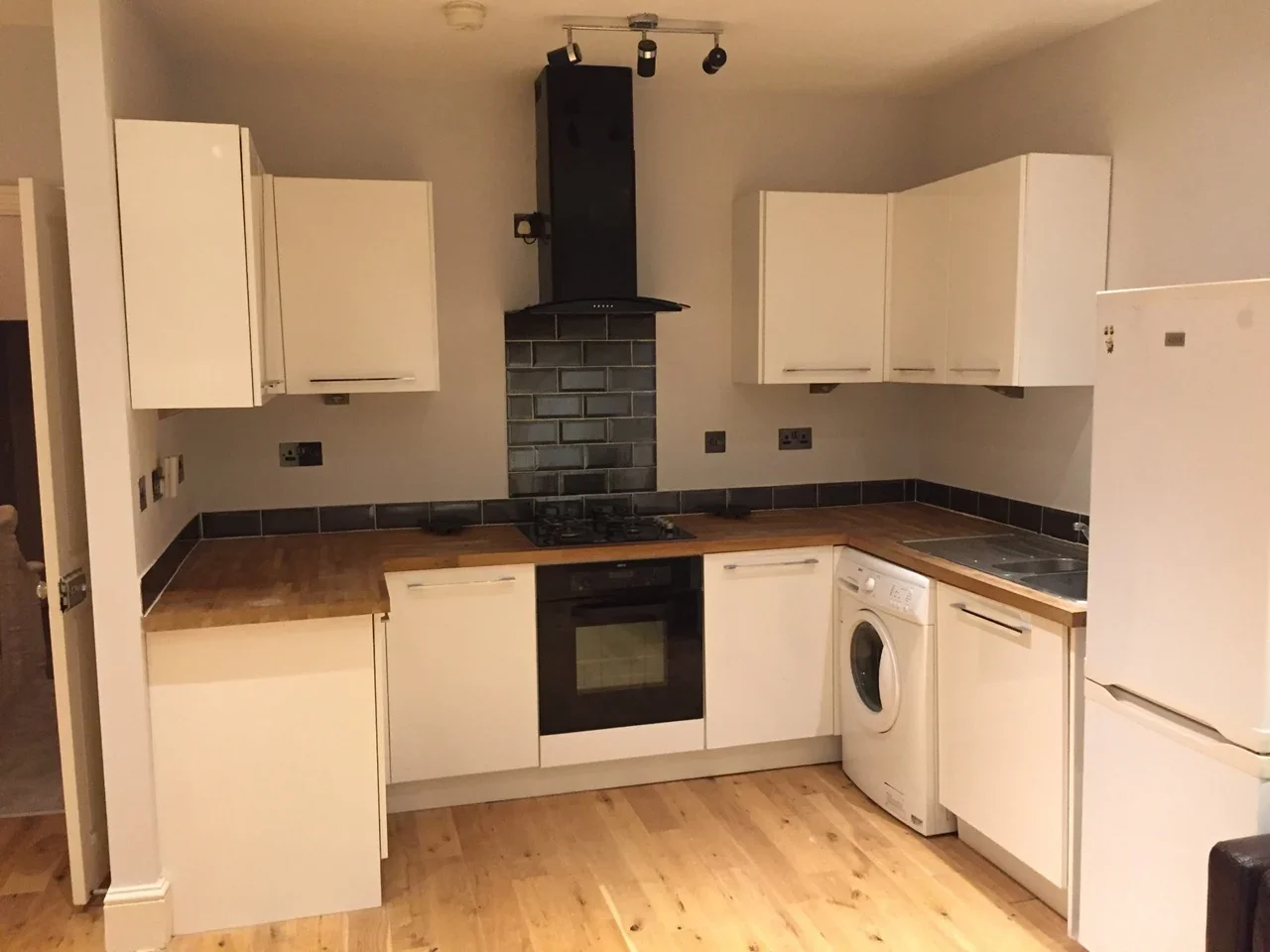 Flat Blenheim Road in Greater London