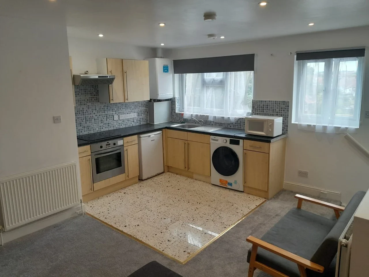 Flat Streatham Road in Greater London