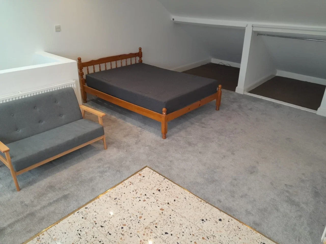 Flat Streatham Road in Greater London