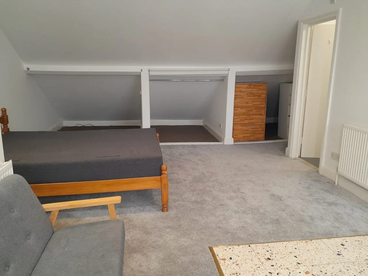 Flat Streatham Road in Greater London