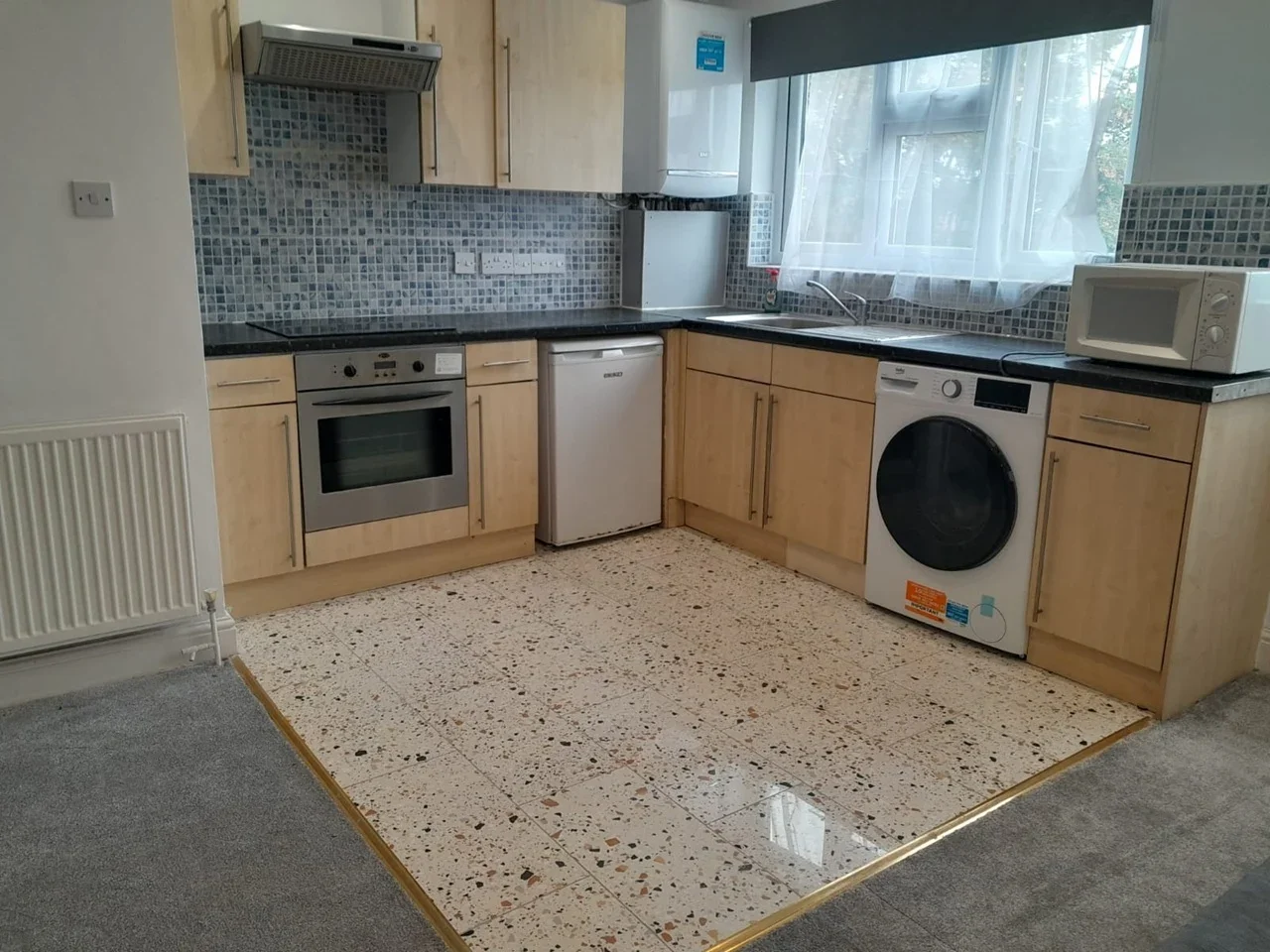 Flat Streatham Road in Greater London