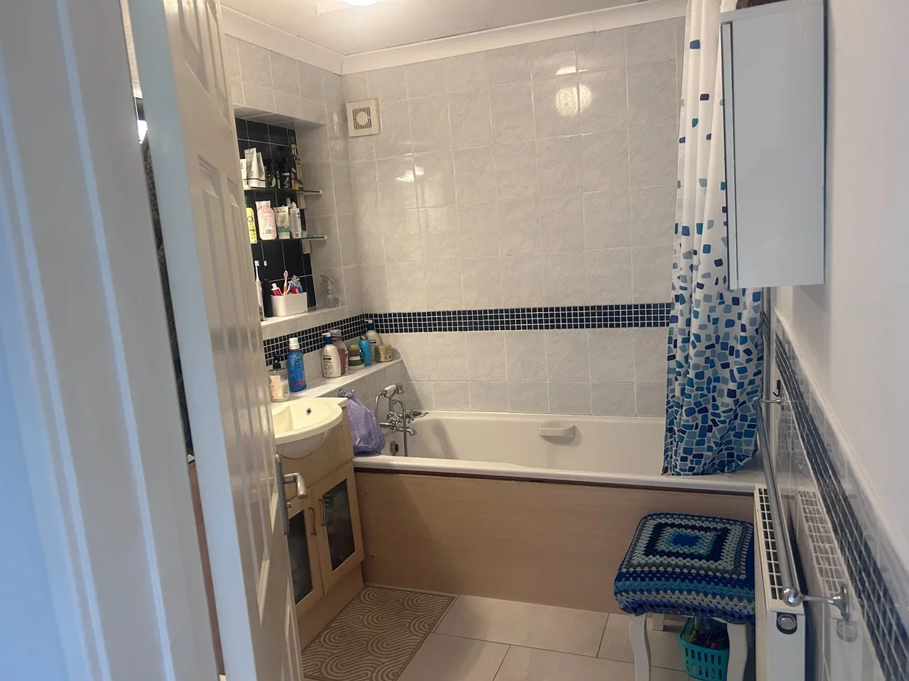 Room Chertsey Rise in Stevenage