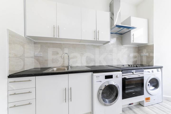Room Iverson Road in Greater London