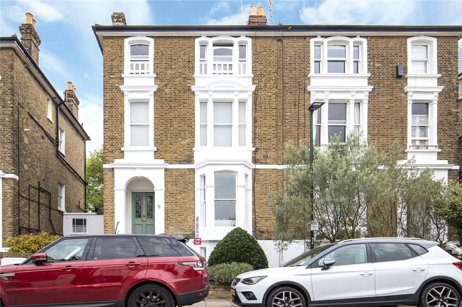 Flat Mount Ararat Road in Greater London