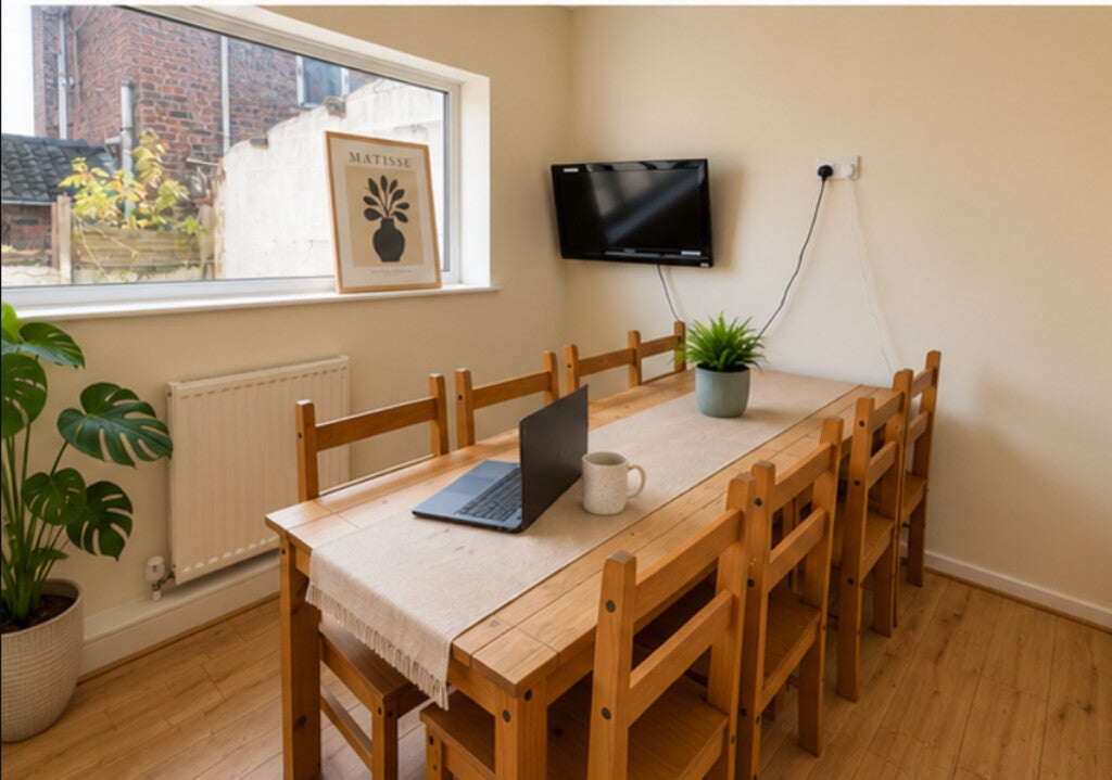 Room Kitchener Street in York