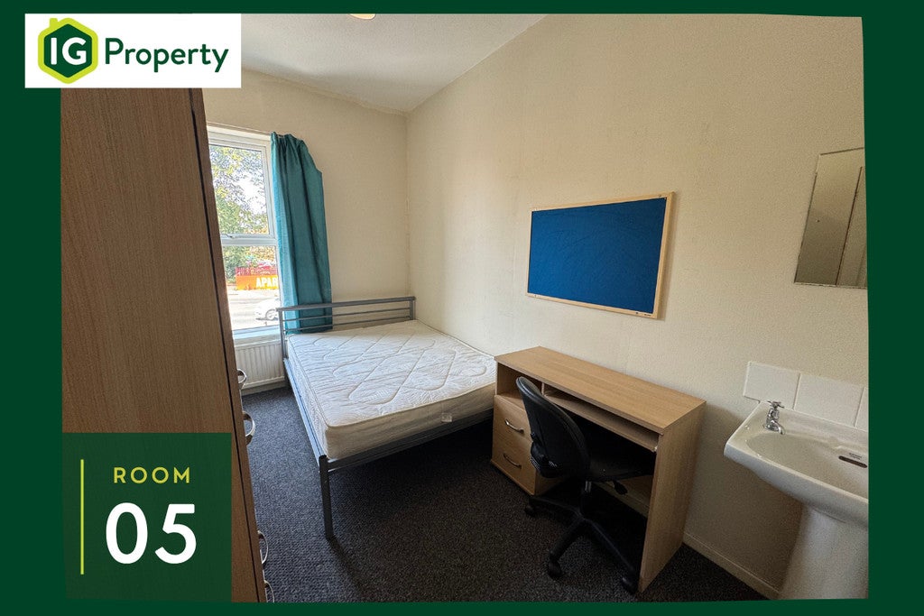 Room Kitchener Street in York