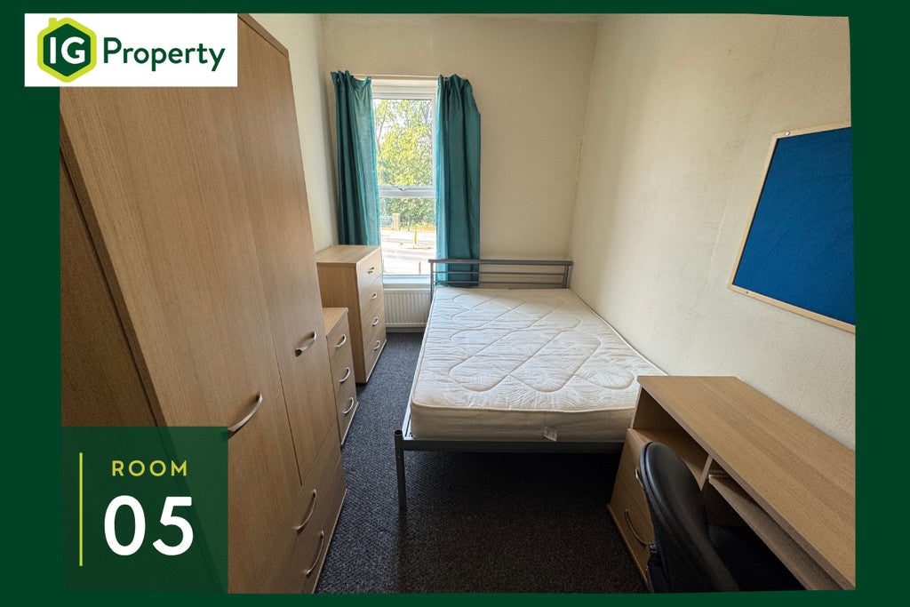 Room Kitchener Street in York
