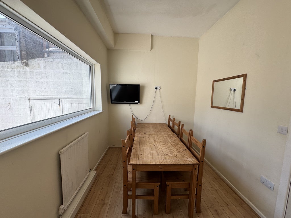 Room Kitchener Street in York
