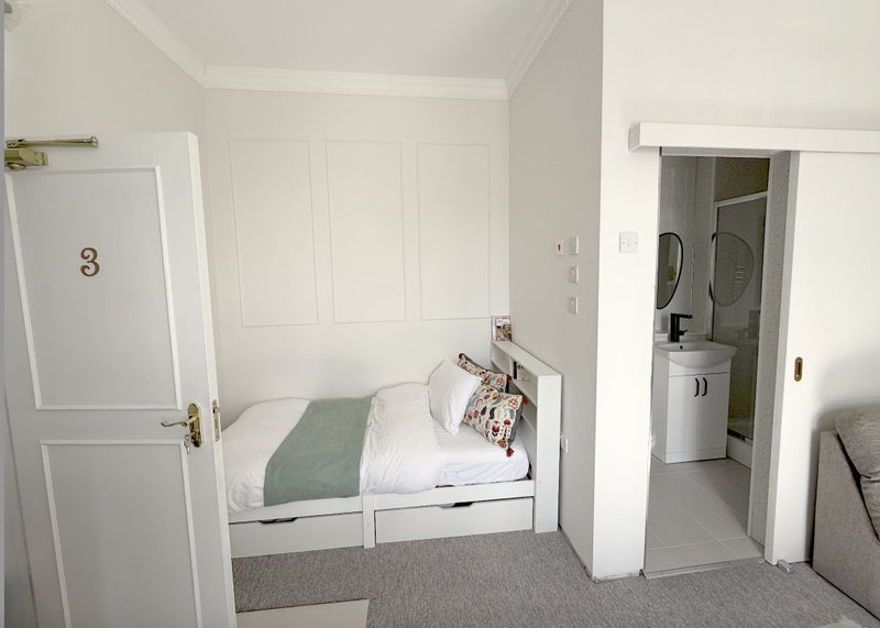 Room Bentinck Road in Newcastle upon Tyne