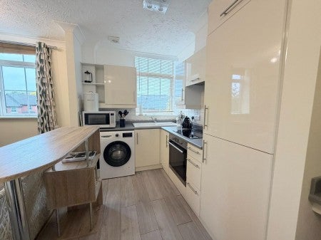 Flat Kensington Drive in Tamworth