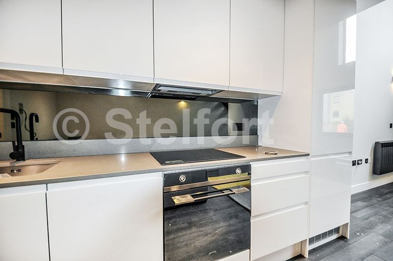 Flat Granville Road in Greater London