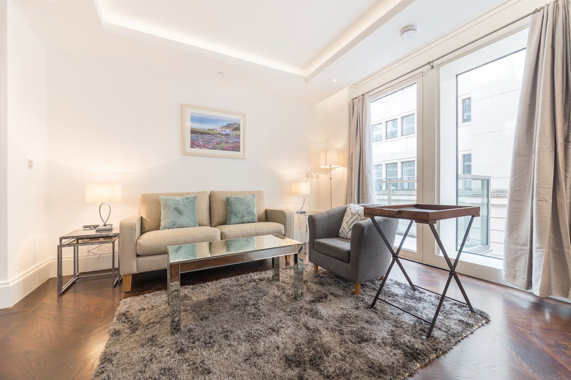Flat Milford Lane in City of Westminster