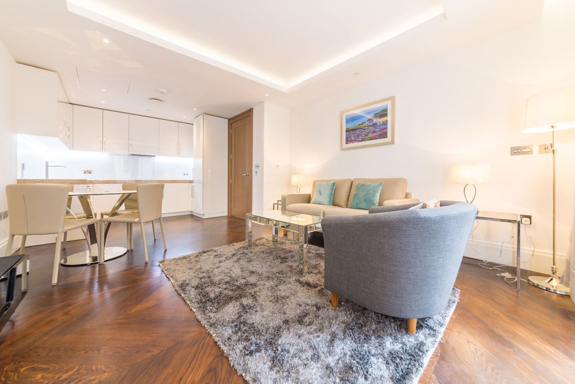 Flat Milford Lane in City of Westminster