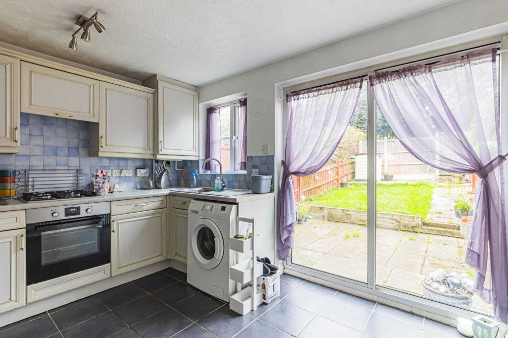 House Thorne Close in Dacorum