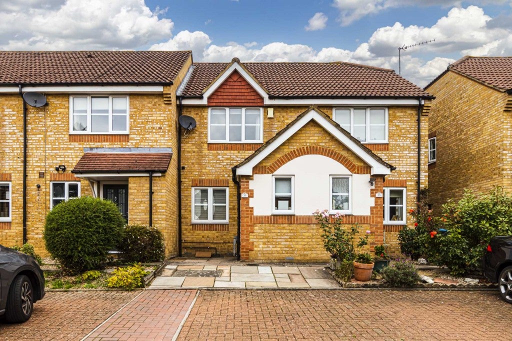 House Thorne Close in Dacorum
