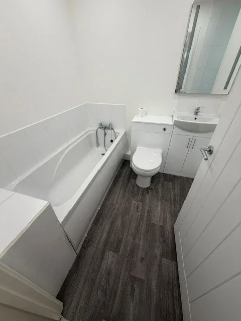 Flat Dorking Crescent in Portsmouth