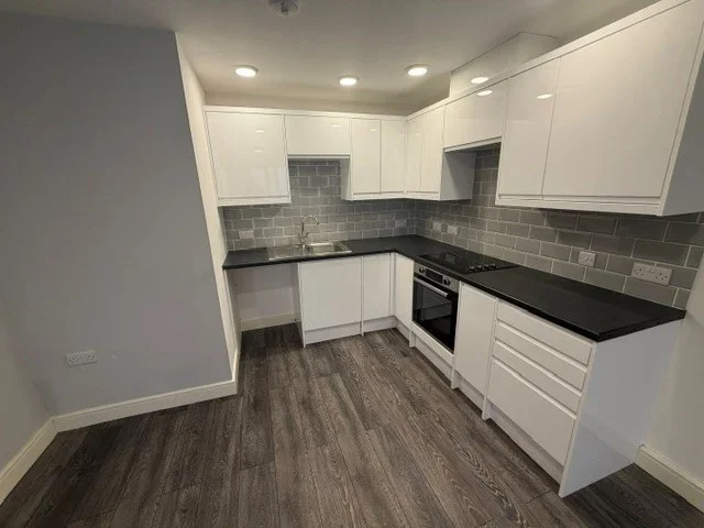 Flat Dorking Crescent in Portsmouth