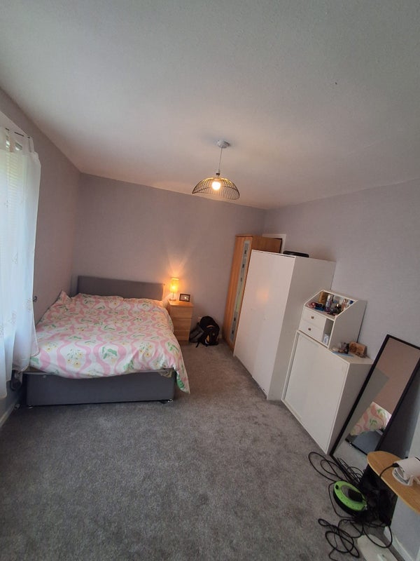 Room Dalsetter Place in Glasgow