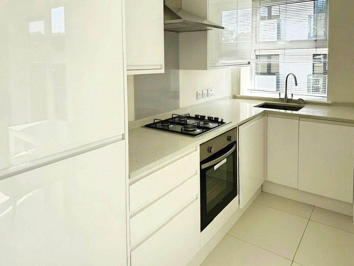 Flat Kings Place in Greater London