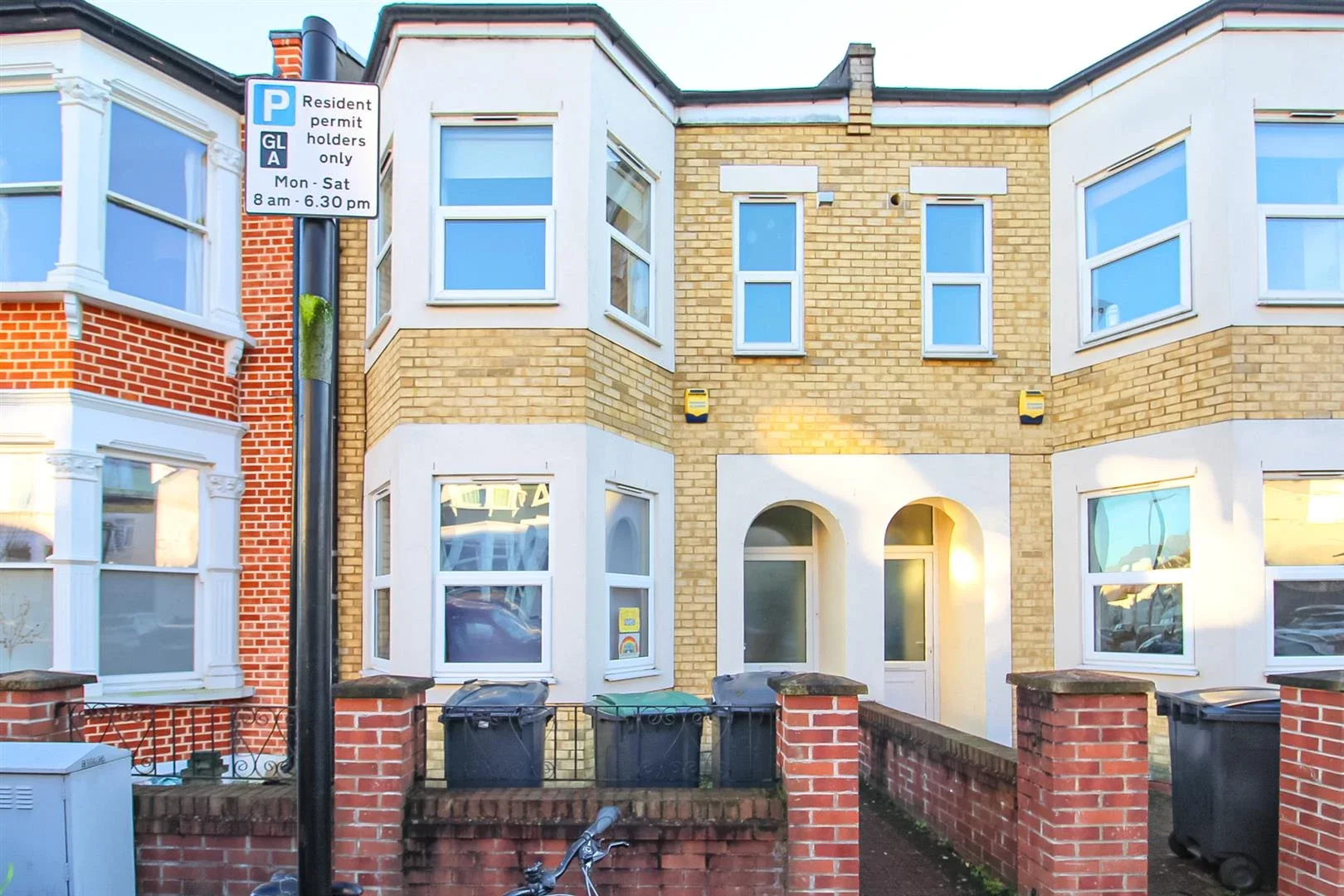 House Wightman Road in Greater London
