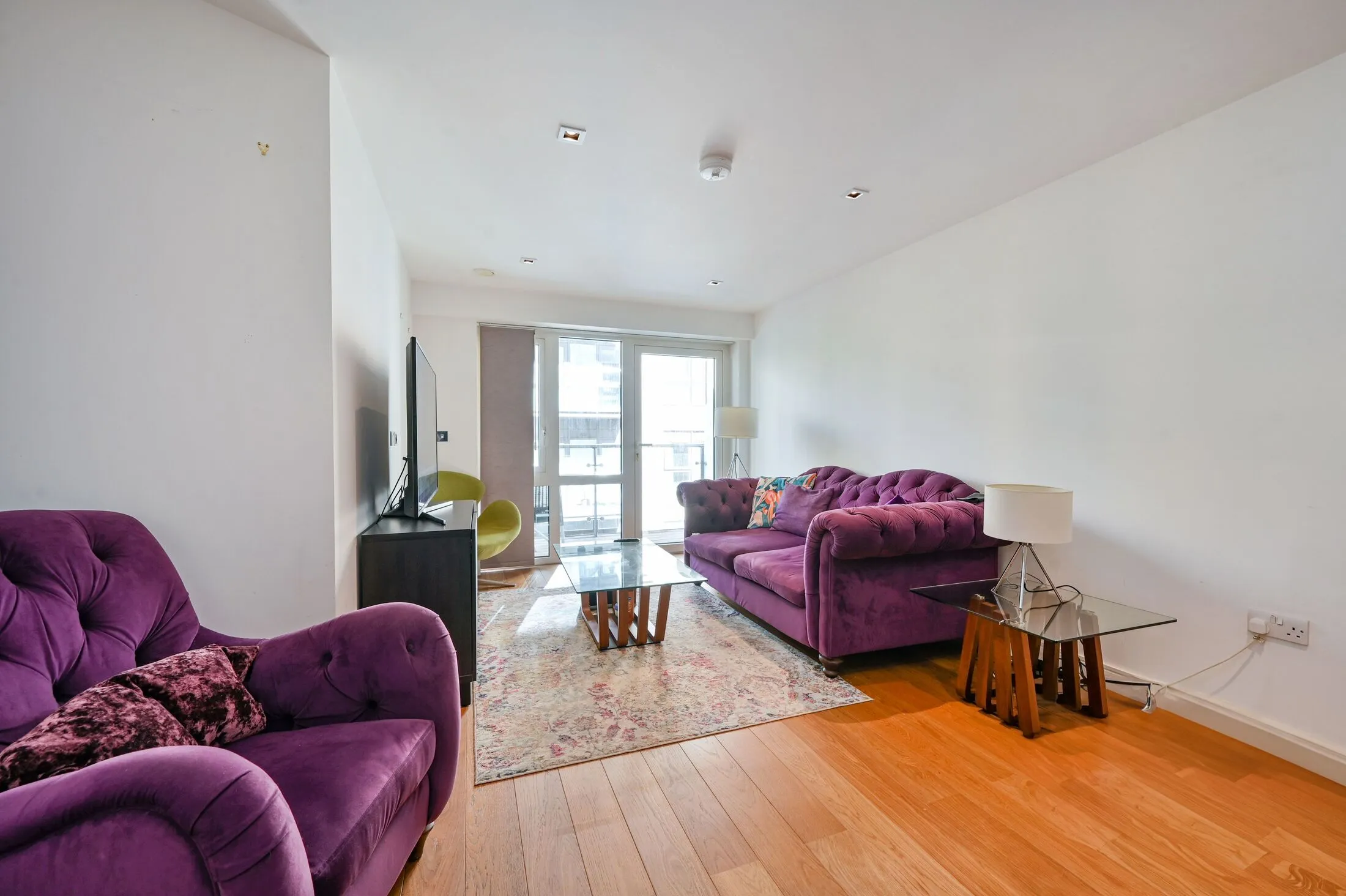 Flat Longfield Avenue in Greater London